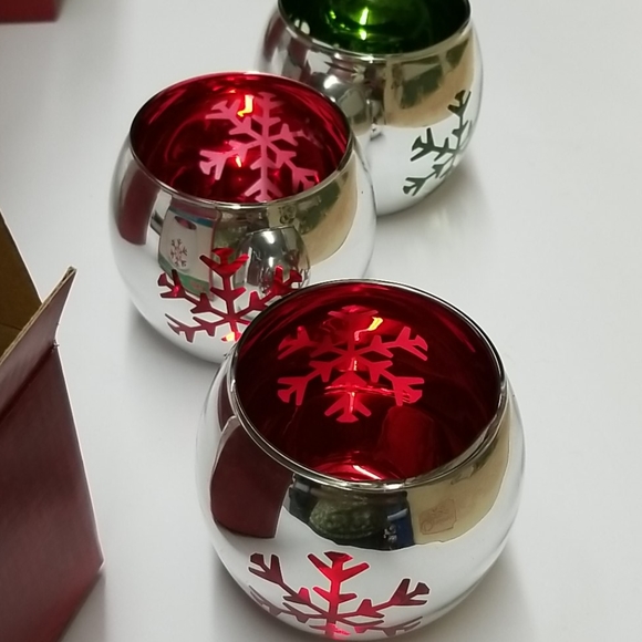 Christmas Silver Color Glass Snowflake Tealight Holders Set of 3 New in Box - Picture 2 of 12